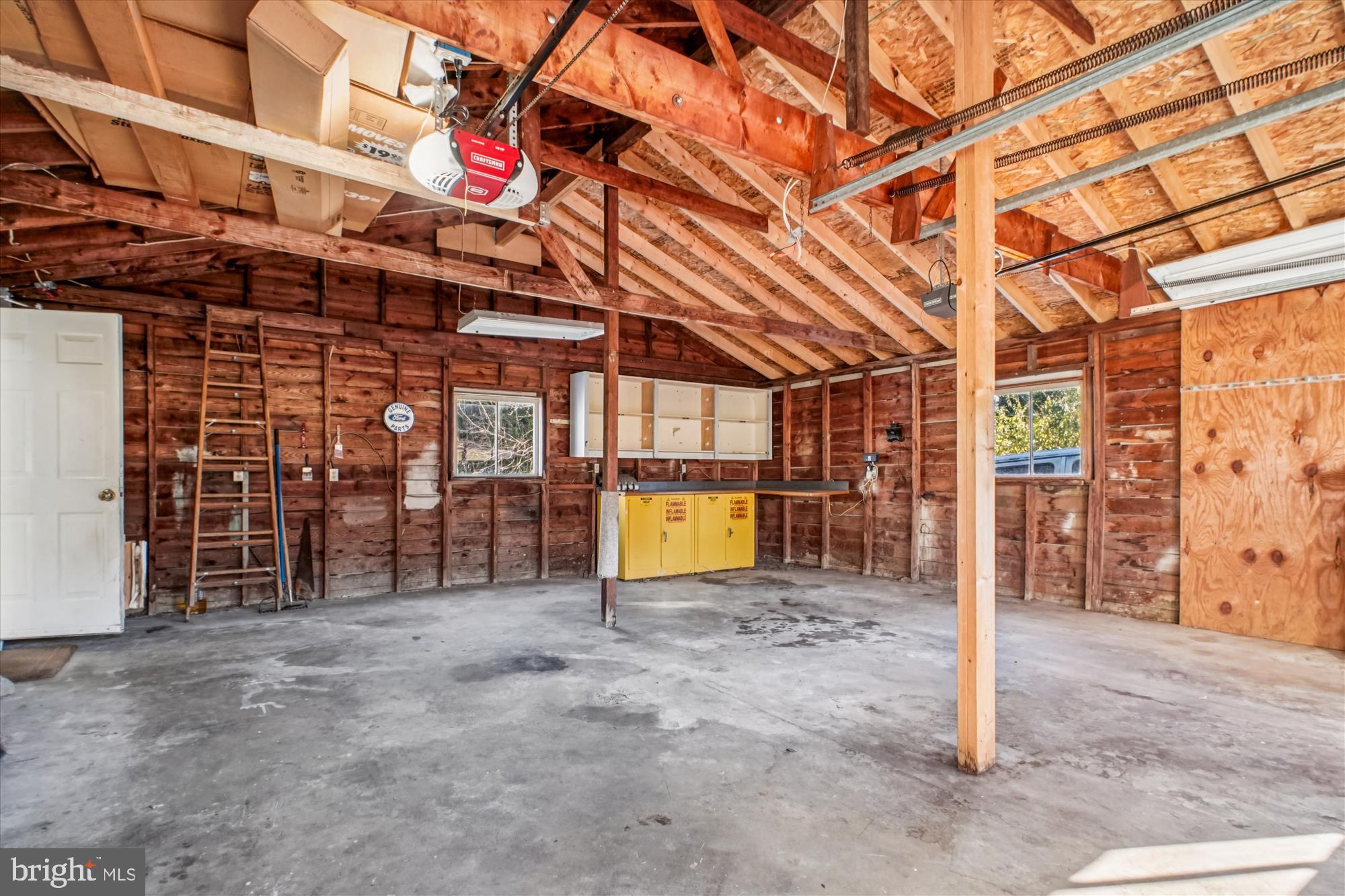 FIVE OAKS - Residential