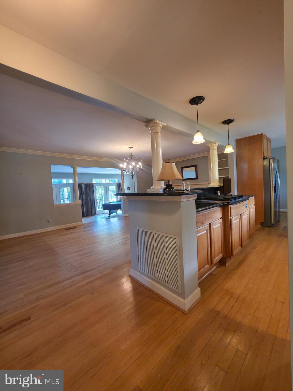 FIVE OAKS - Residential