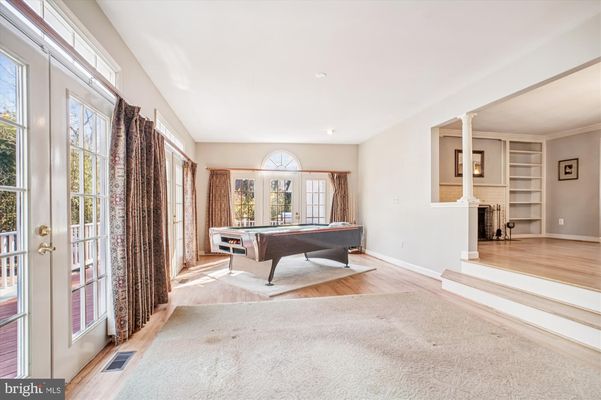 FIVE OAKS - Residential