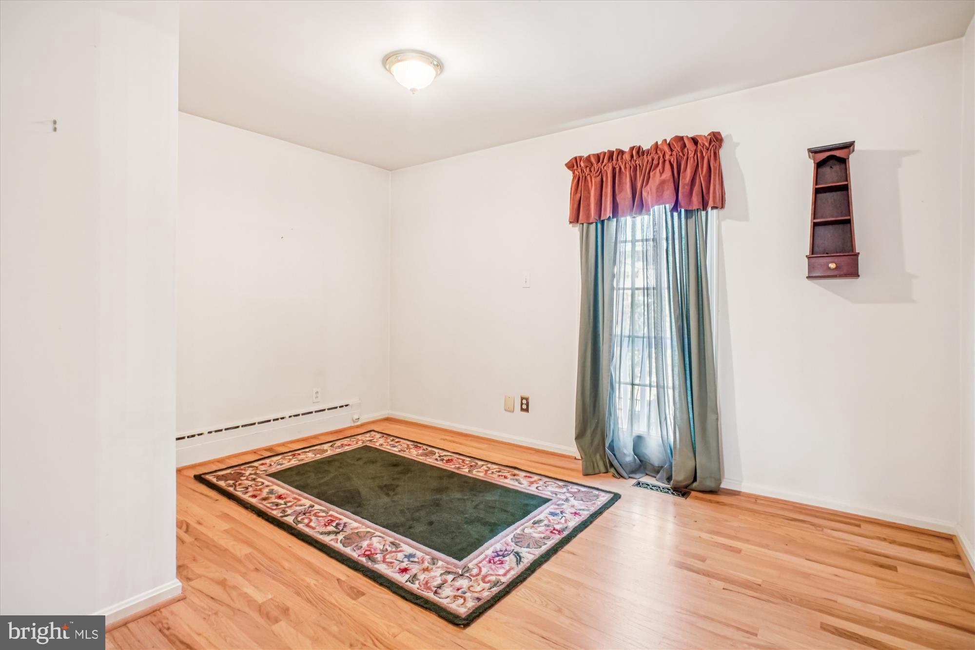 FIVE OAKS - Residential