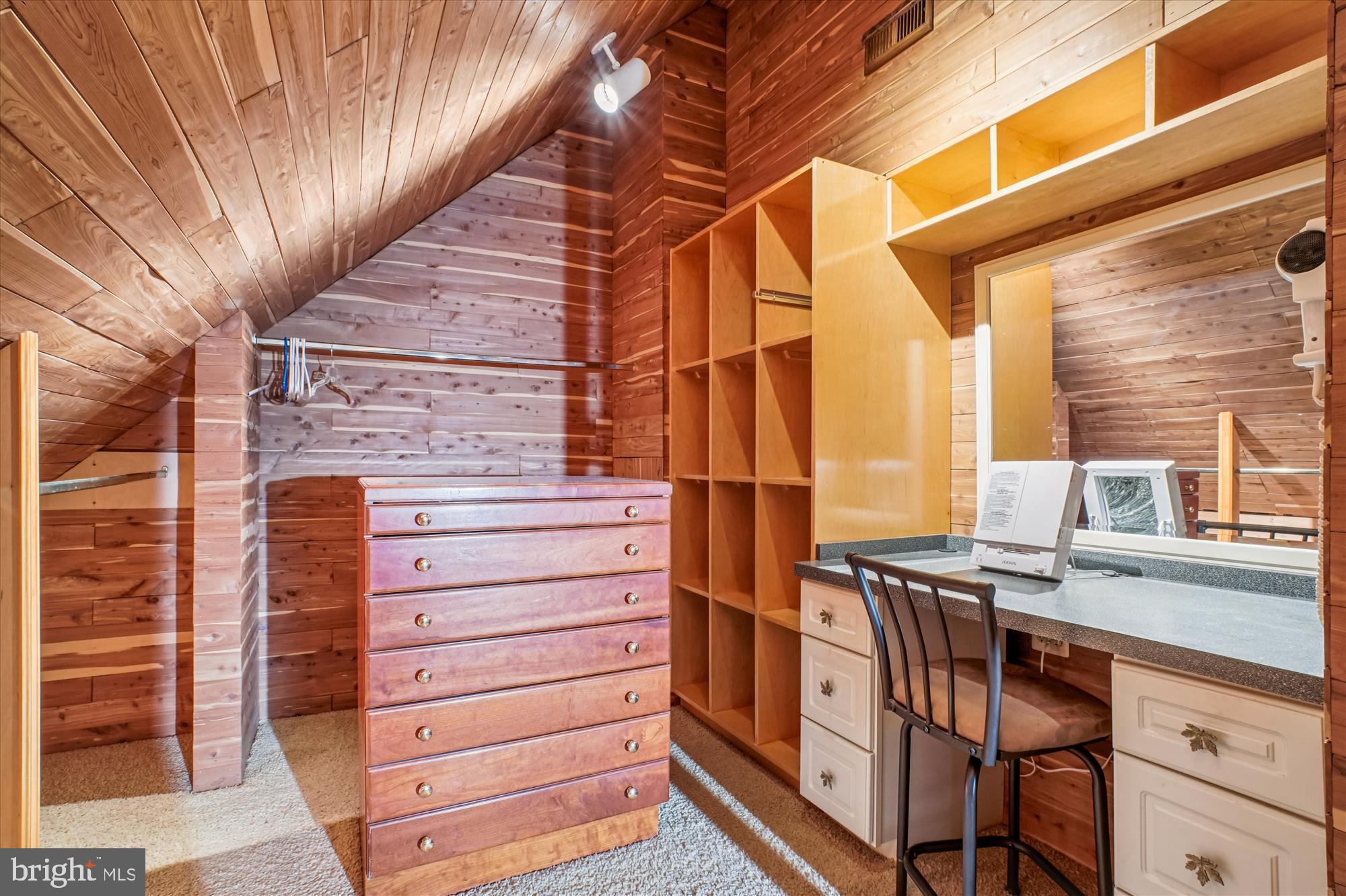 FIVE OAKS - Residential