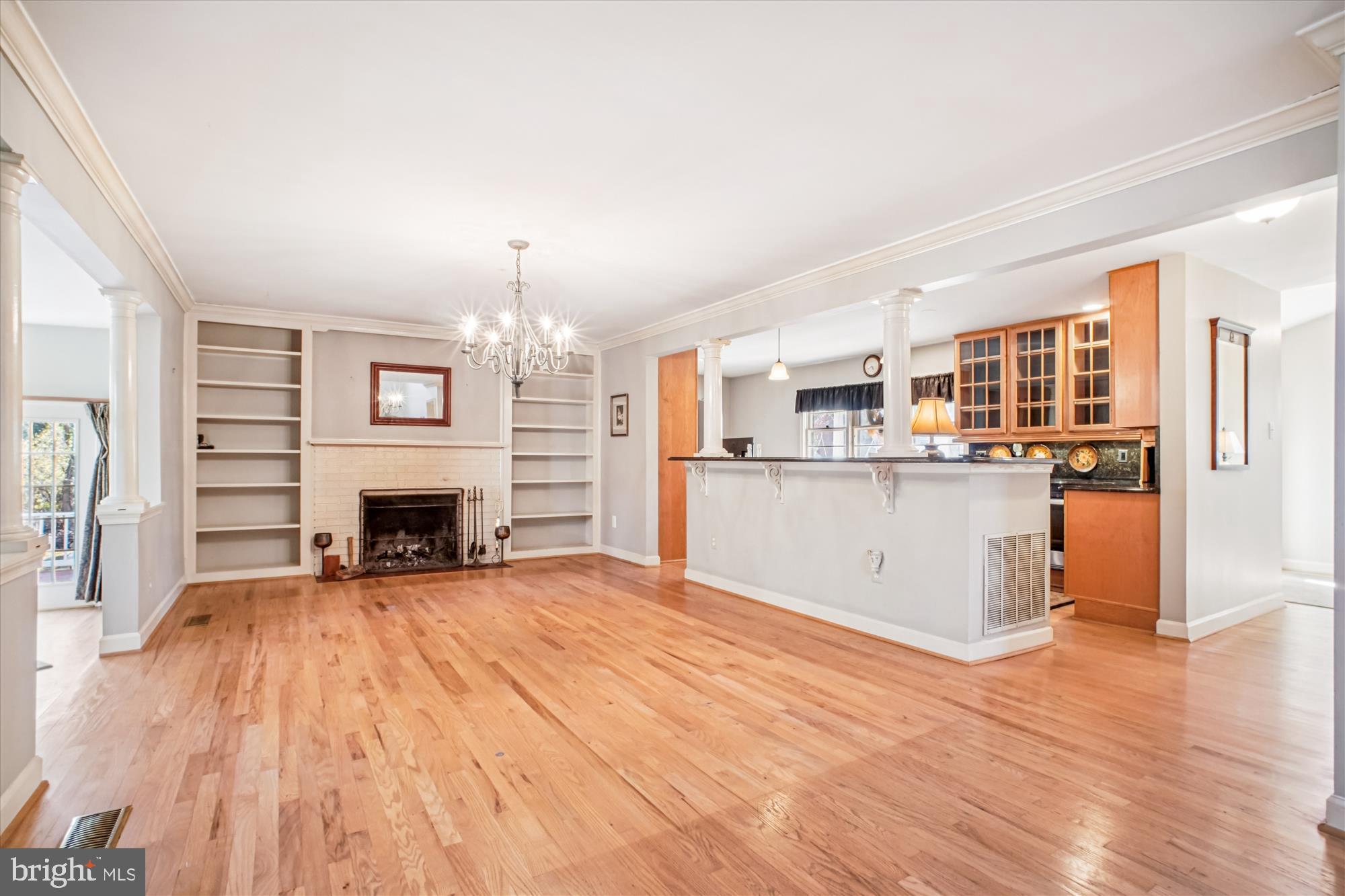 FIVE OAKS - Residential