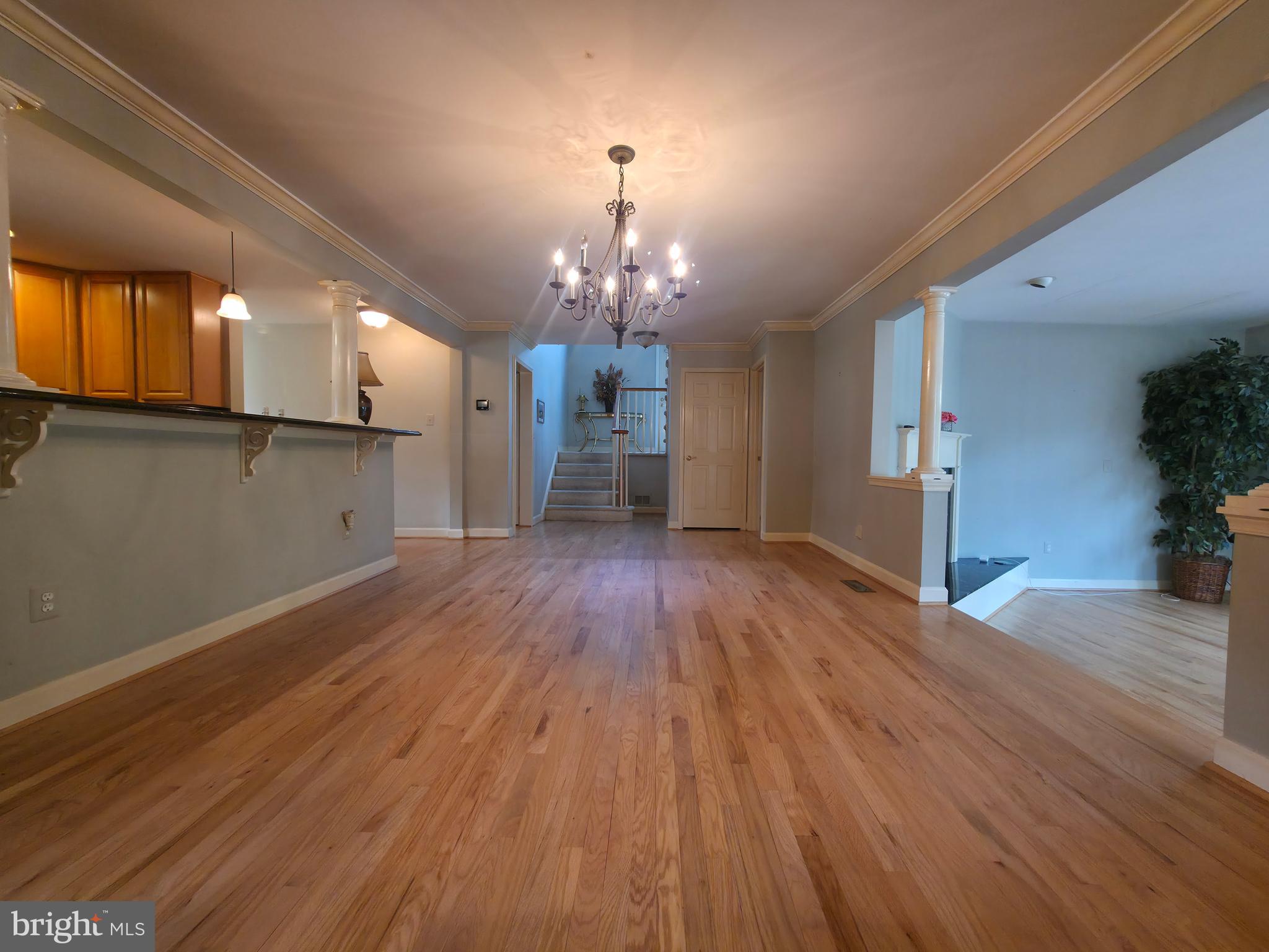 FIVE OAKS - Residential