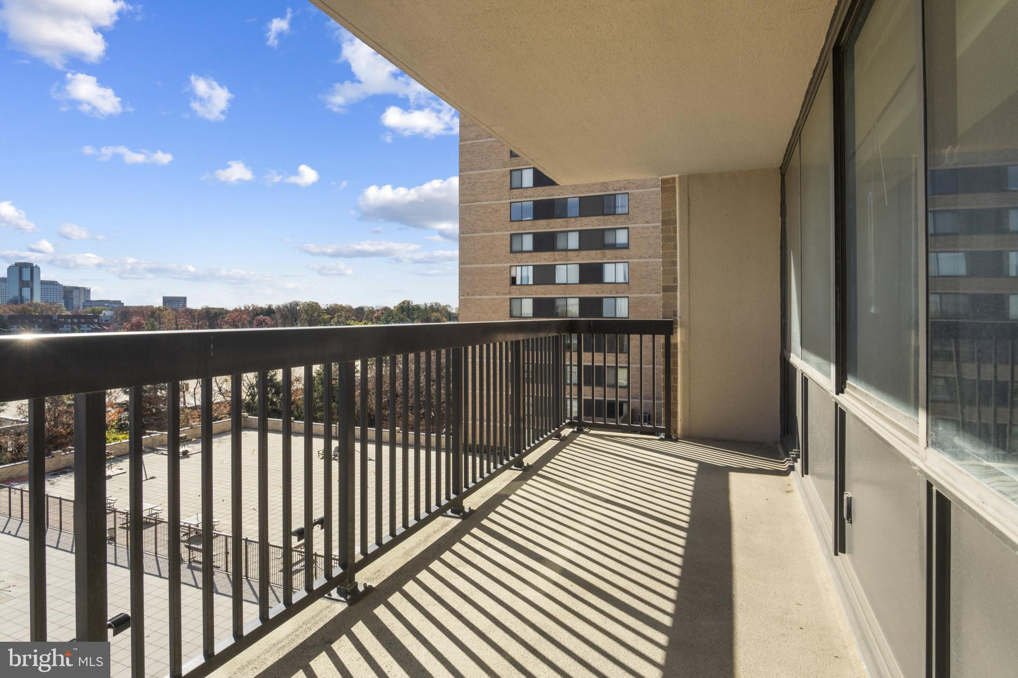 SKYLINE HOUSE - Residential Lease