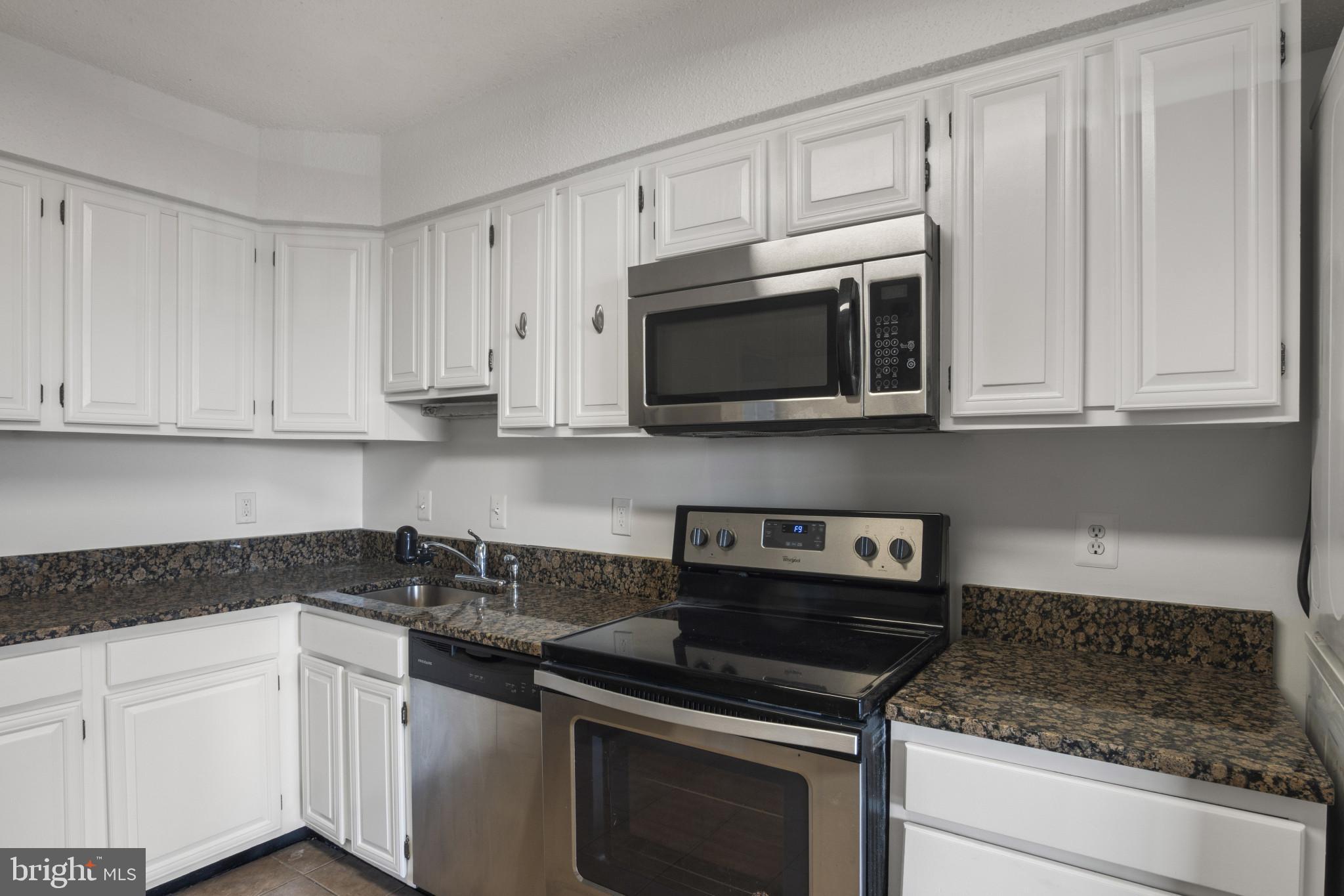 SKYLINE HOUSE - Residential Lease