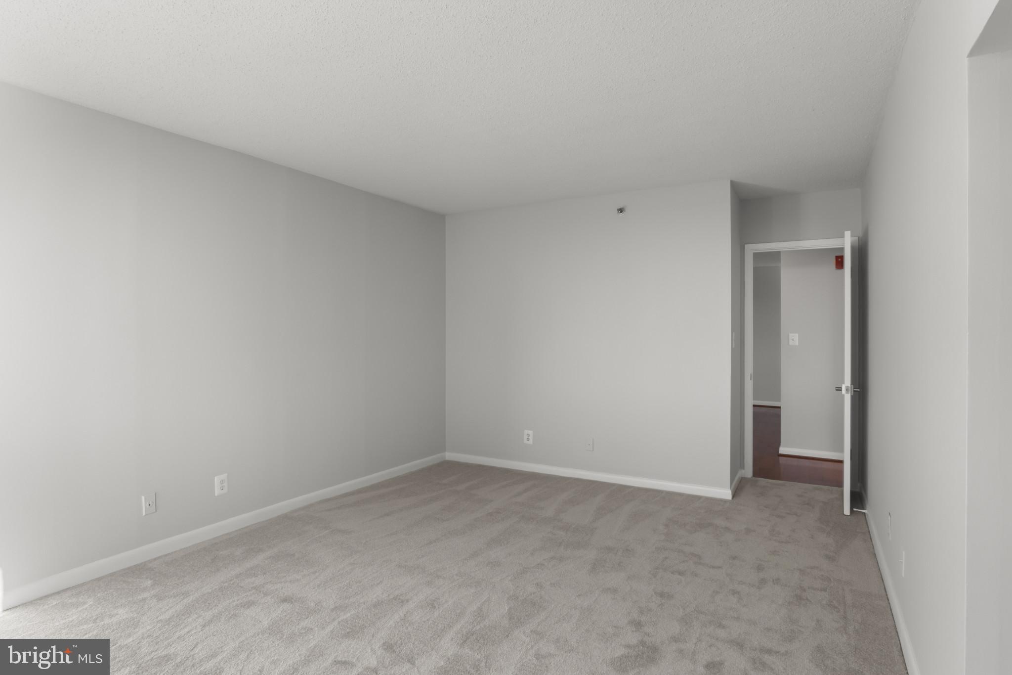 SKYLINE HOUSE - Residential Lease