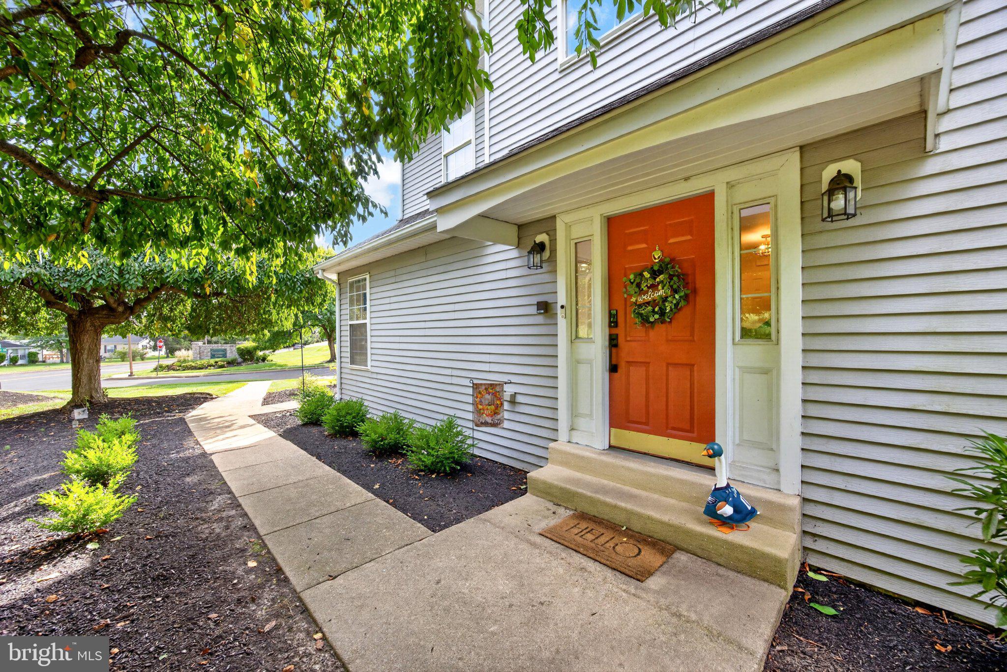 100 STEEPLECHASE DRIVE