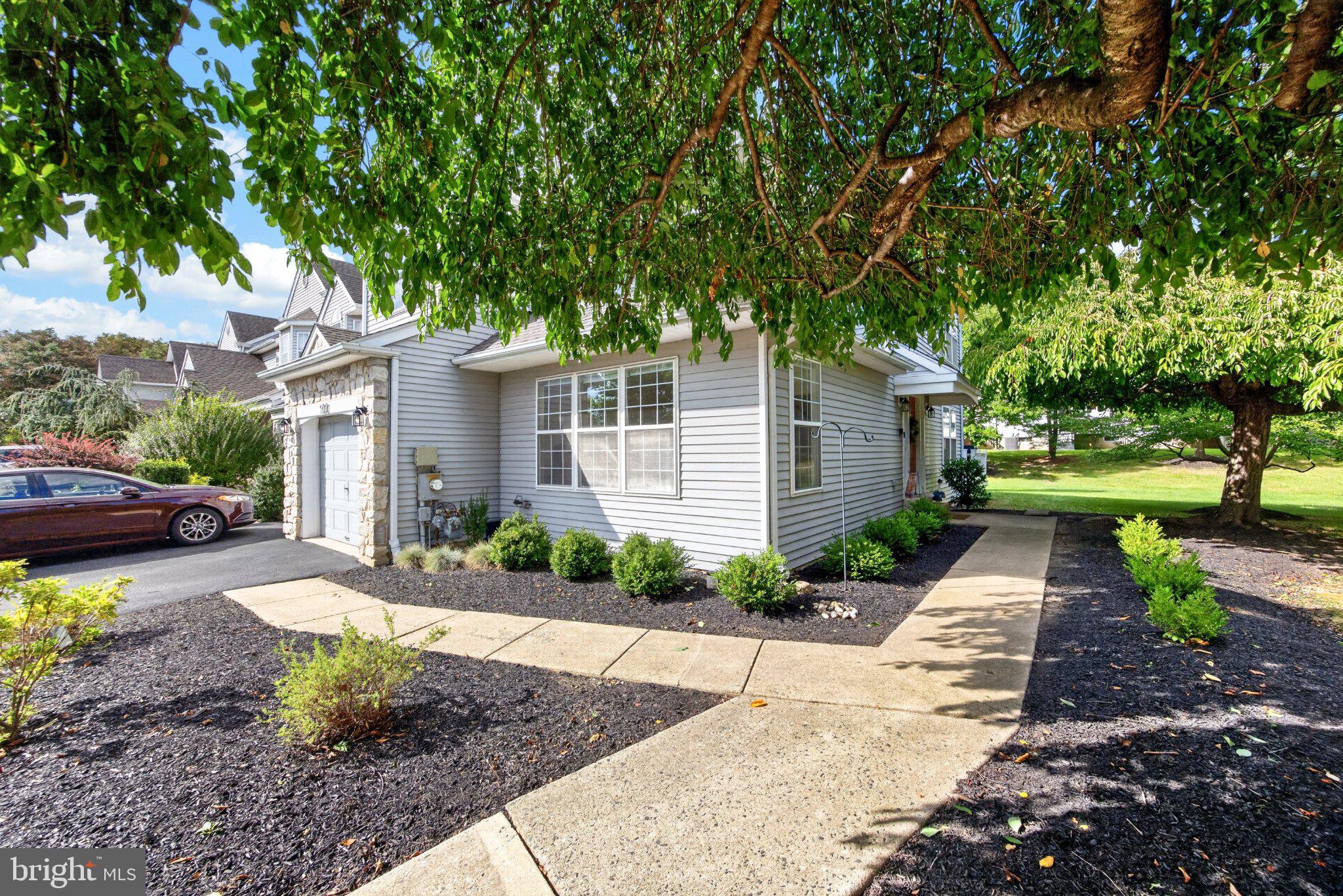 100 STEEPLECHASE DRIVE