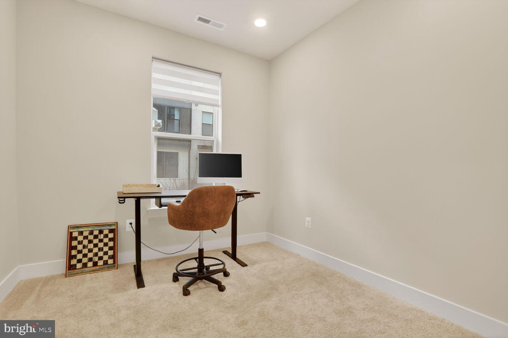 LOCKE LANDING - Residential