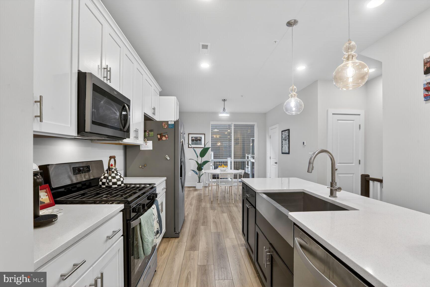 LOCKE LANDING - Residential