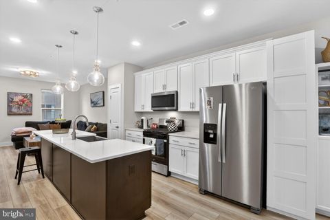 Photo of 112 Glass Lane, BALTIMORE, MD 21230 (MLS # MDBA2206306)