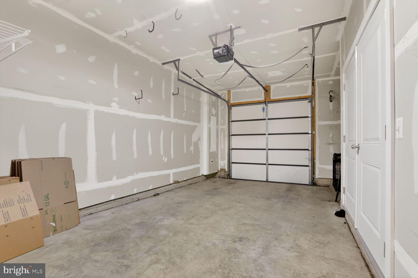 LOCKE LANDING - Residential