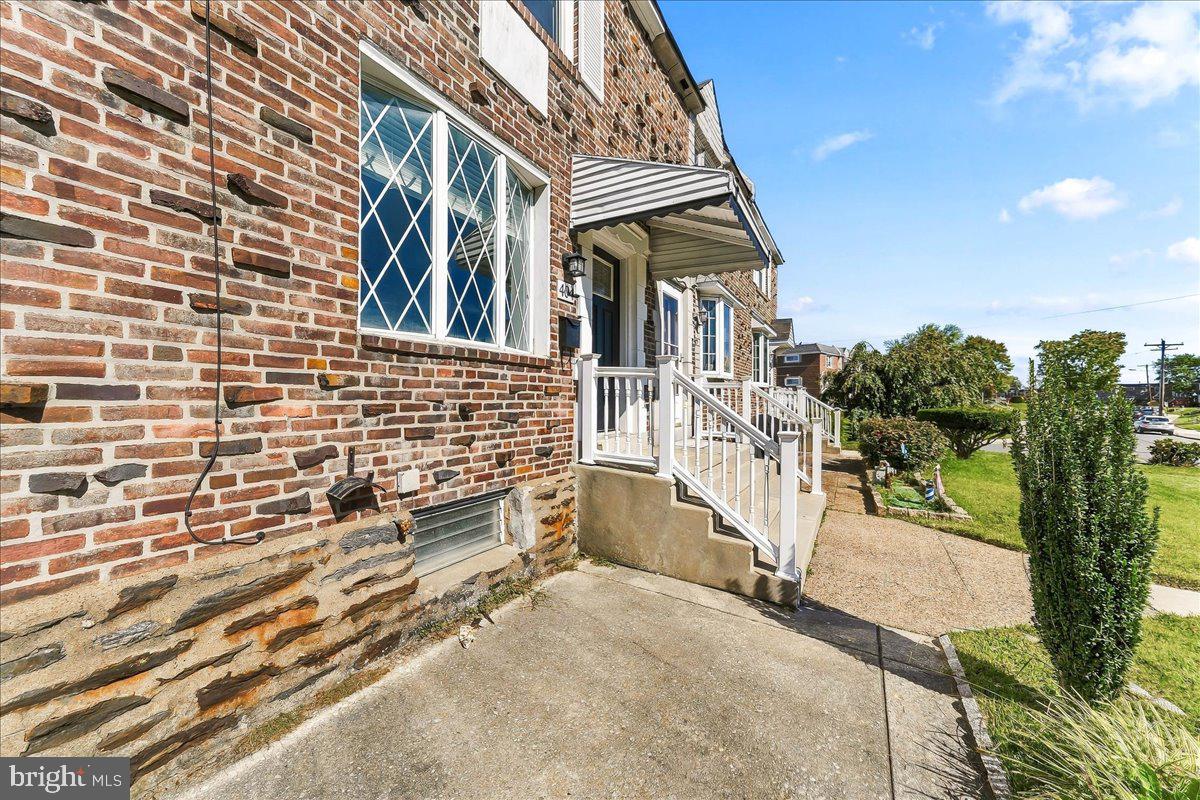 404 WESTBRIDGE ROAD