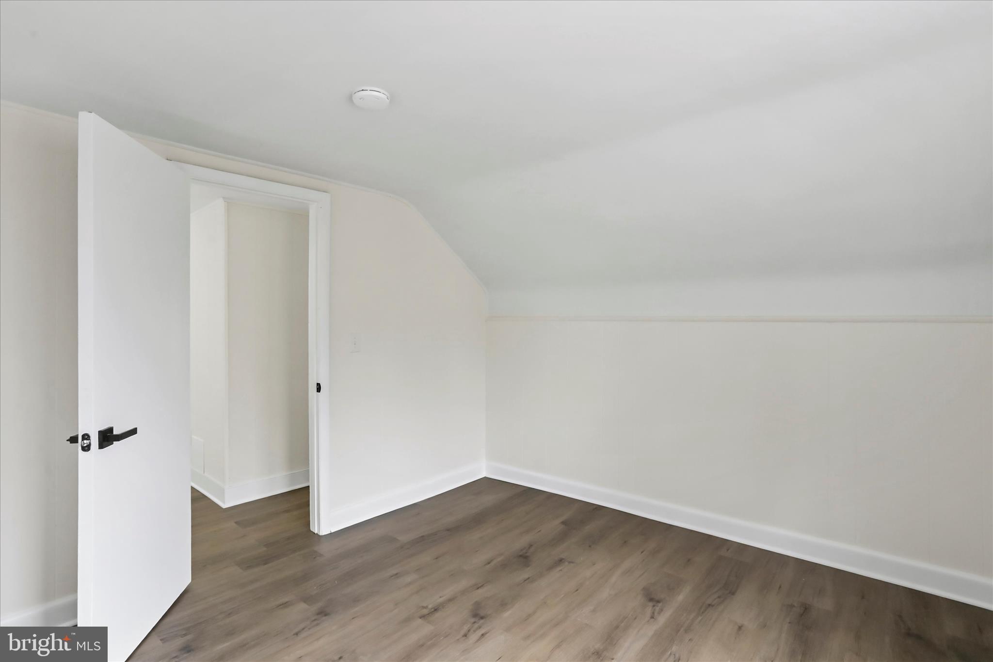 466 LINCOLN WAY EAST E