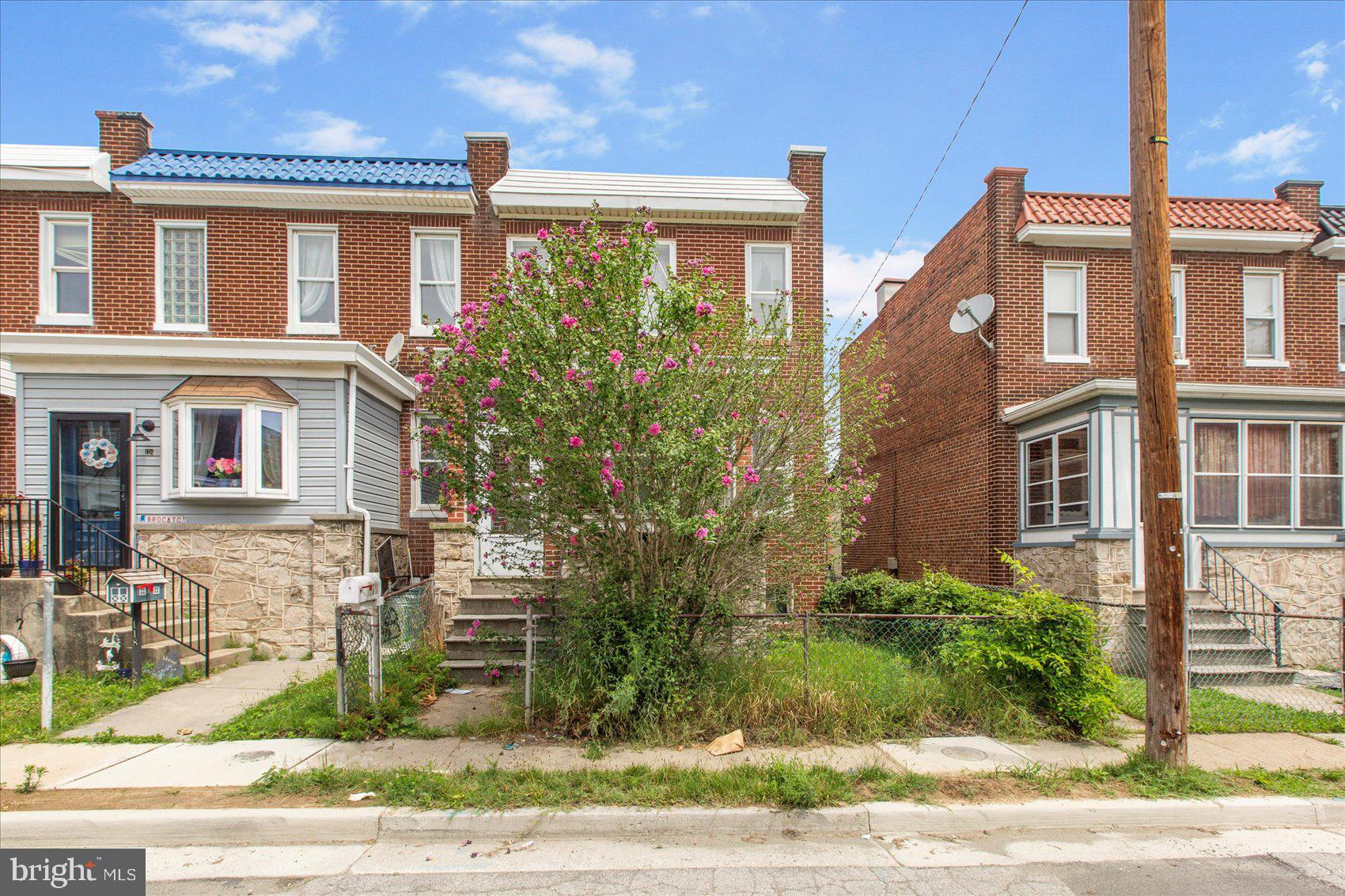 DUNDALK MANOR - Residential