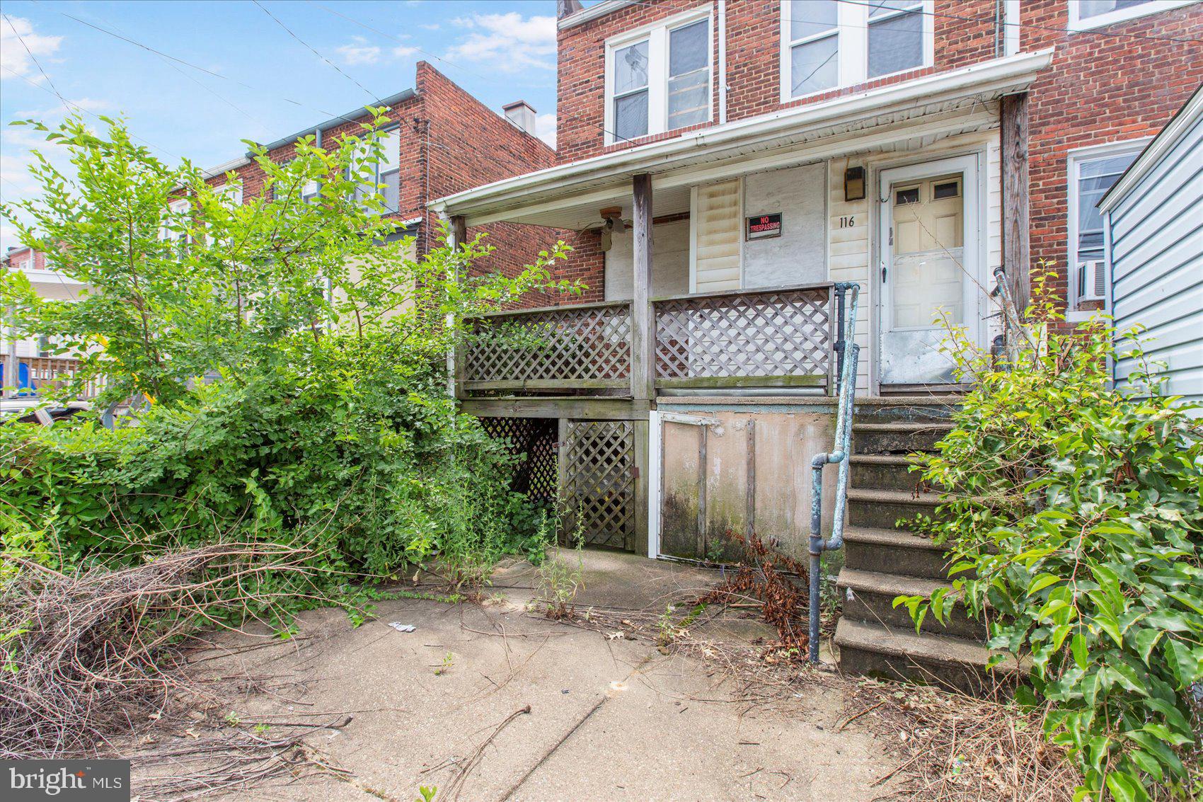 DUNDALK MANOR - Residential