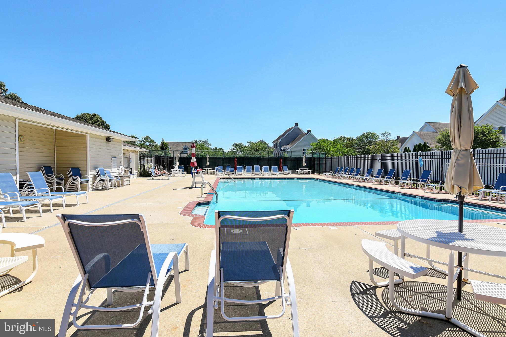 EASTON CLUB - Residential