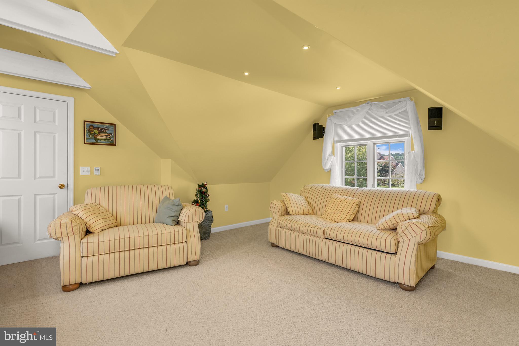 EASTON CLUB - Residential