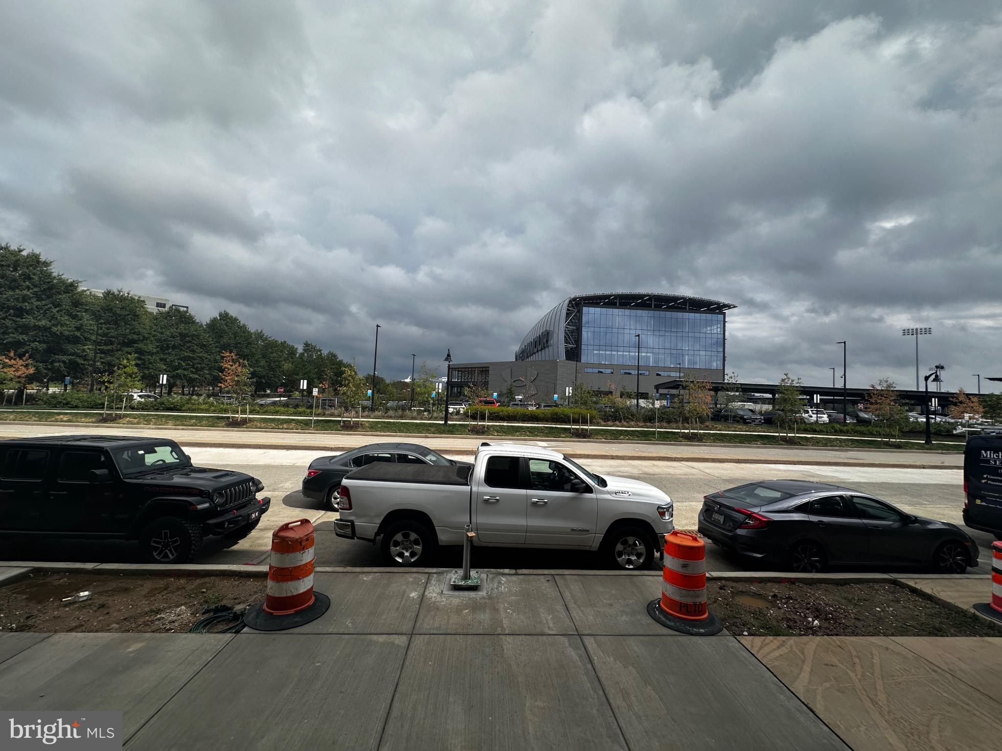 STADIUM AREA - Residential Lease