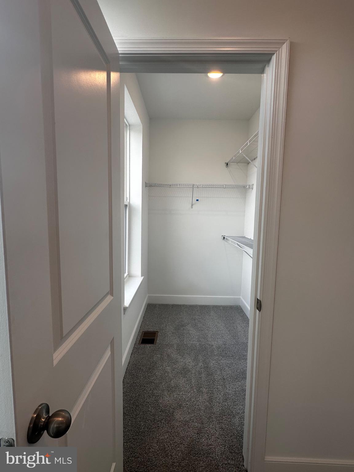 STADIUM AREA - Residential Lease