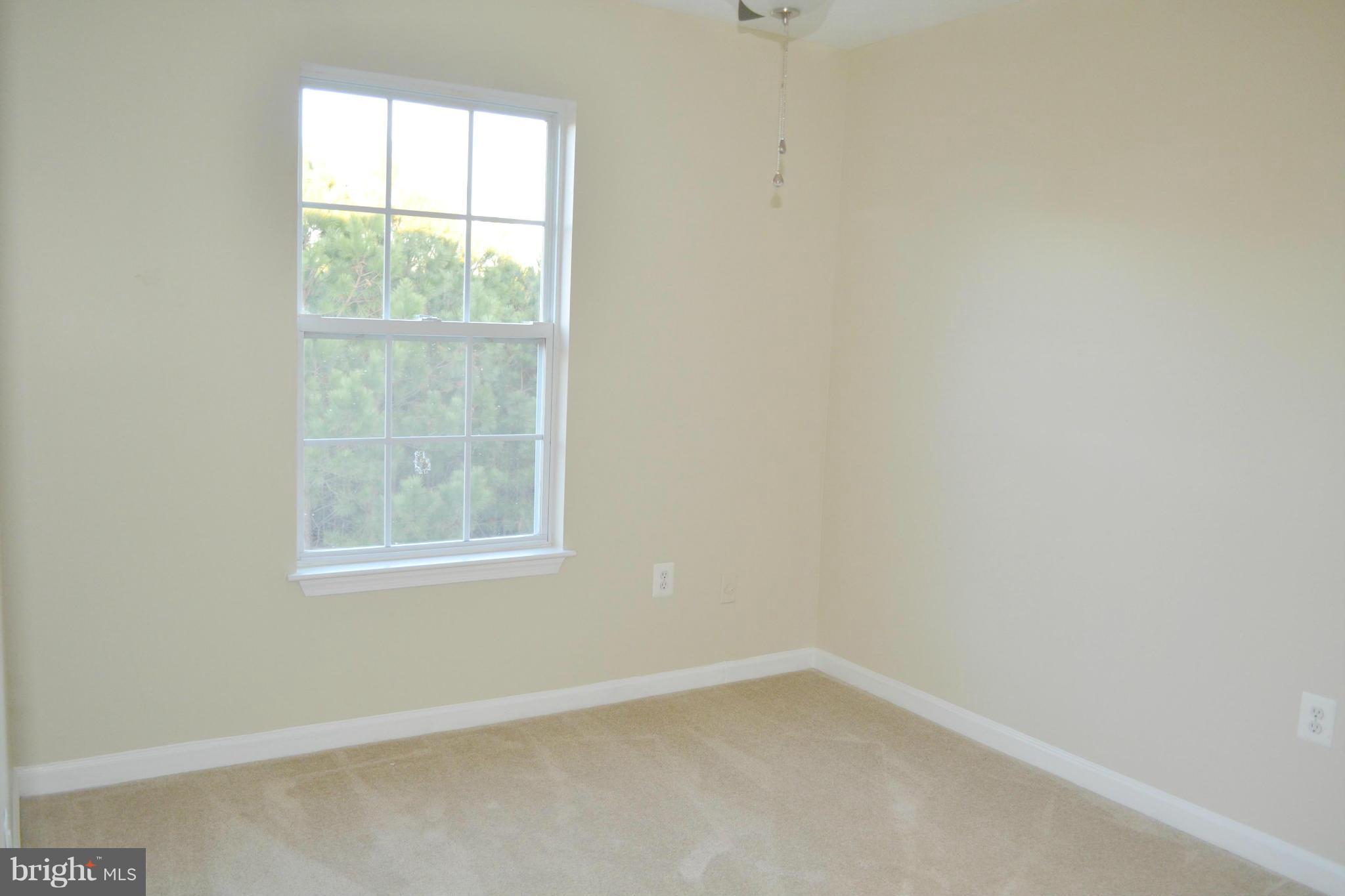 LAUREL GLEN - Residential Lease