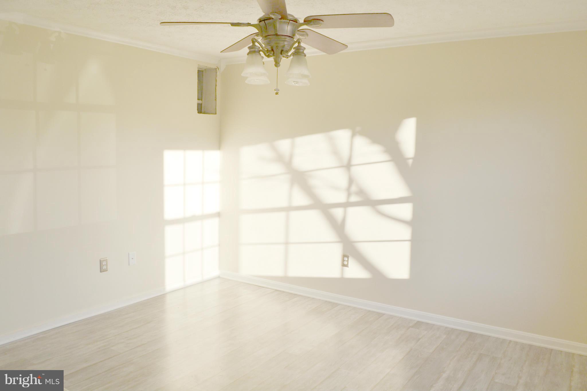 LAUREL GLEN - Residential Lease