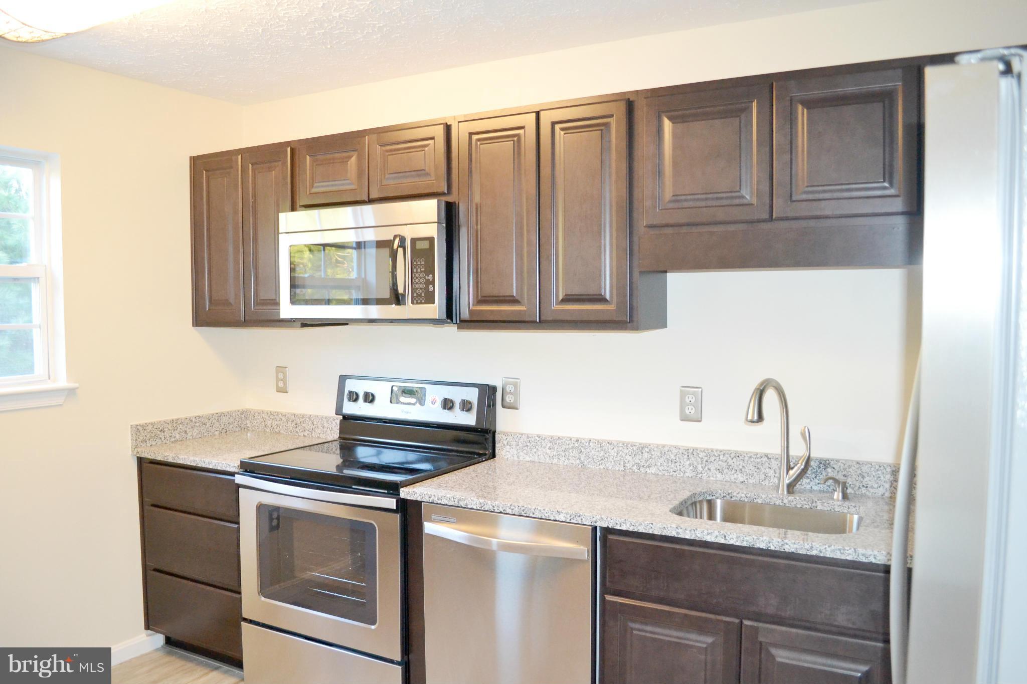 LAUREL GLEN - Residential Lease