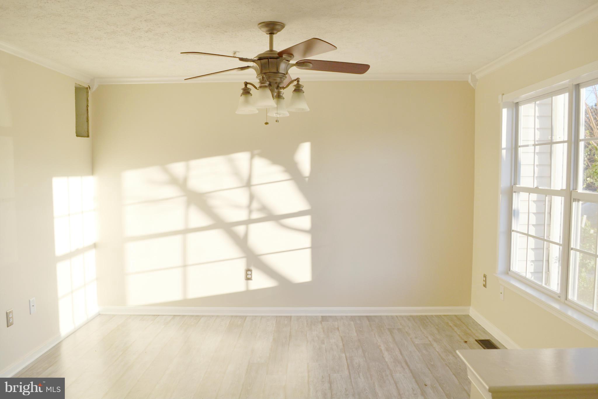 LAUREL GLEN - Residential Lease