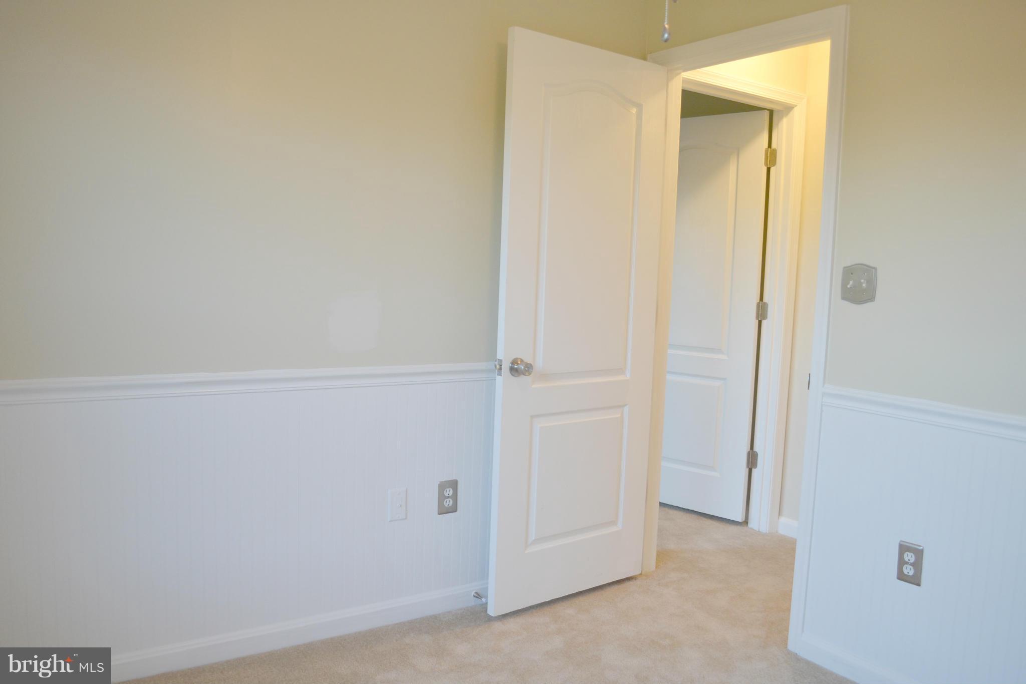 LAUREL GLEN - Residential Lease