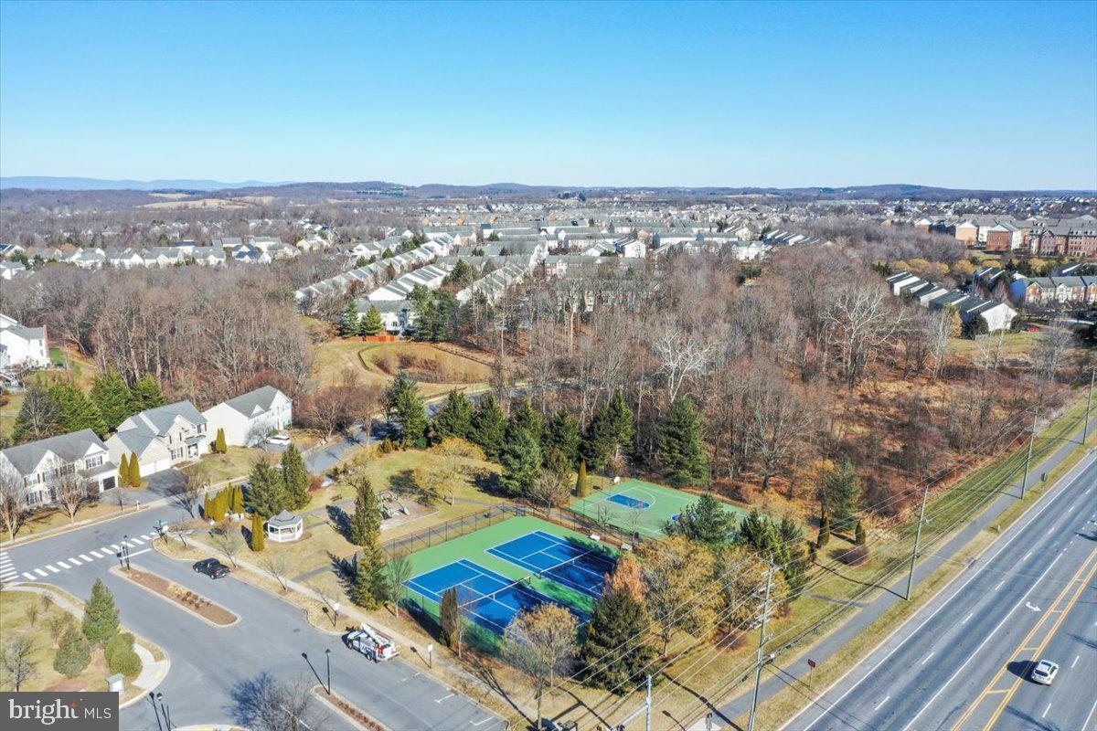 VILLAGES OF URBANA - Residential