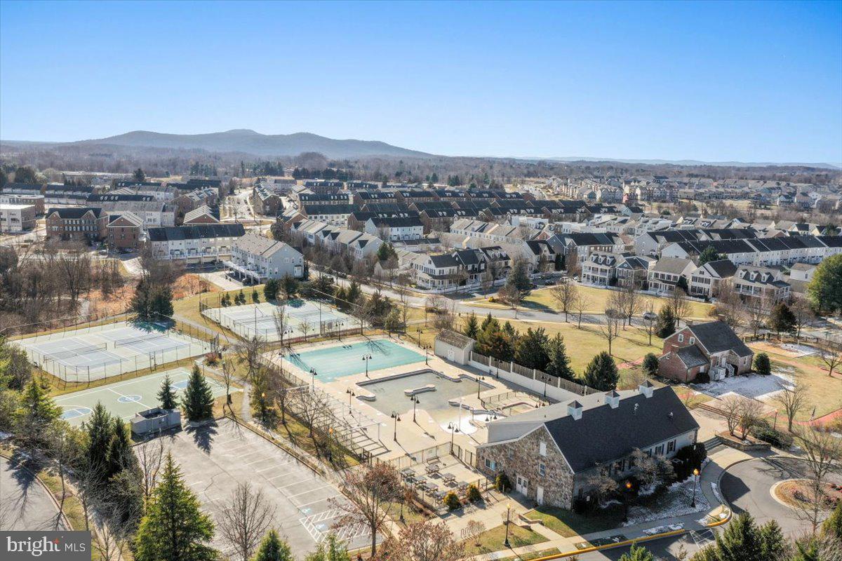 VILLAGES OF URBANA - Residential