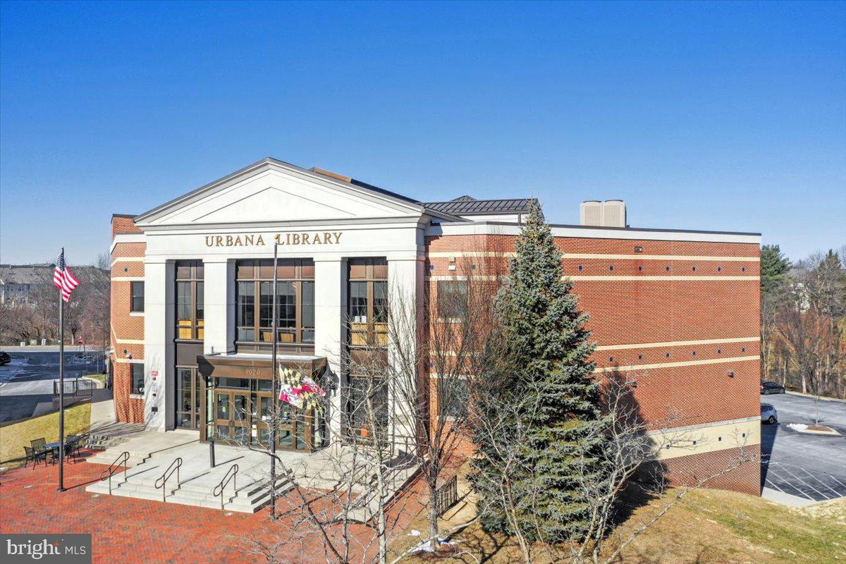 VILLAGES OF URBANA - Residential