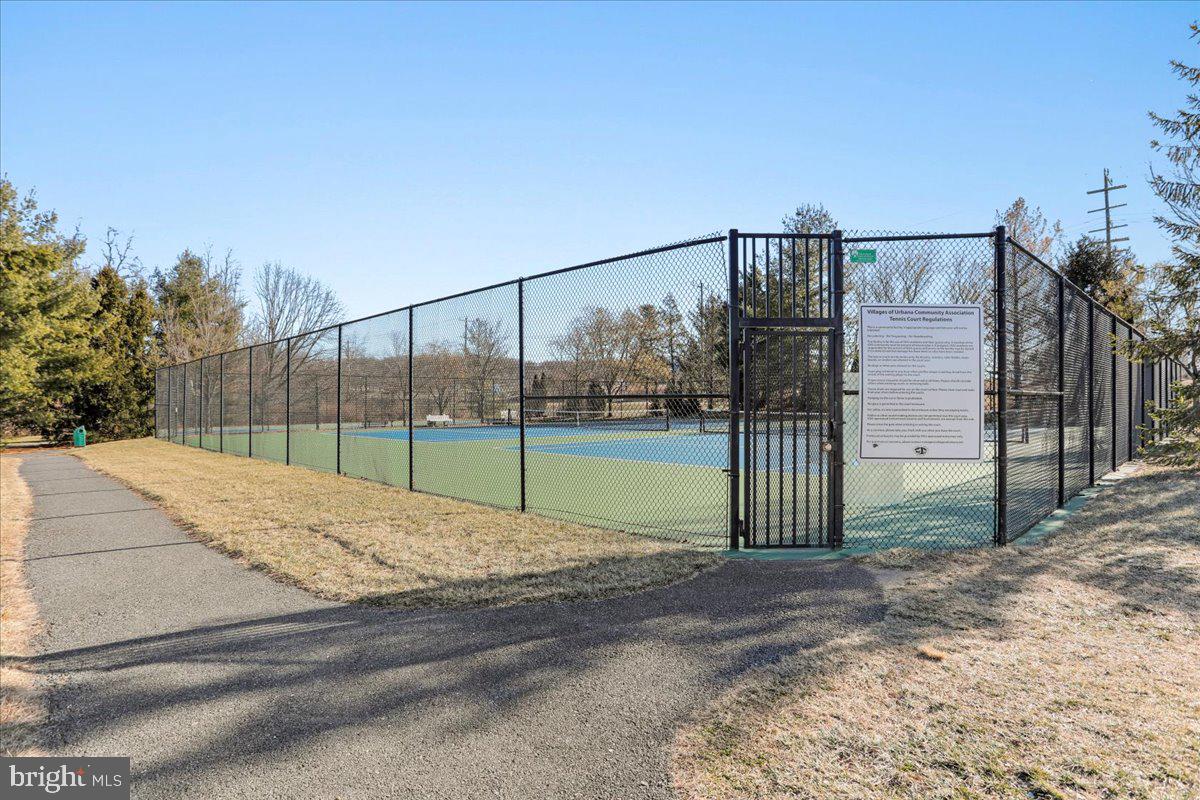 VILLAGES OF URBANA - Residential