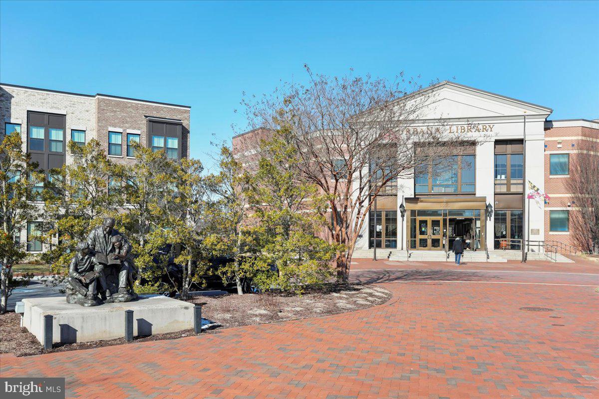 VILLAGES OF URBANA - Residential