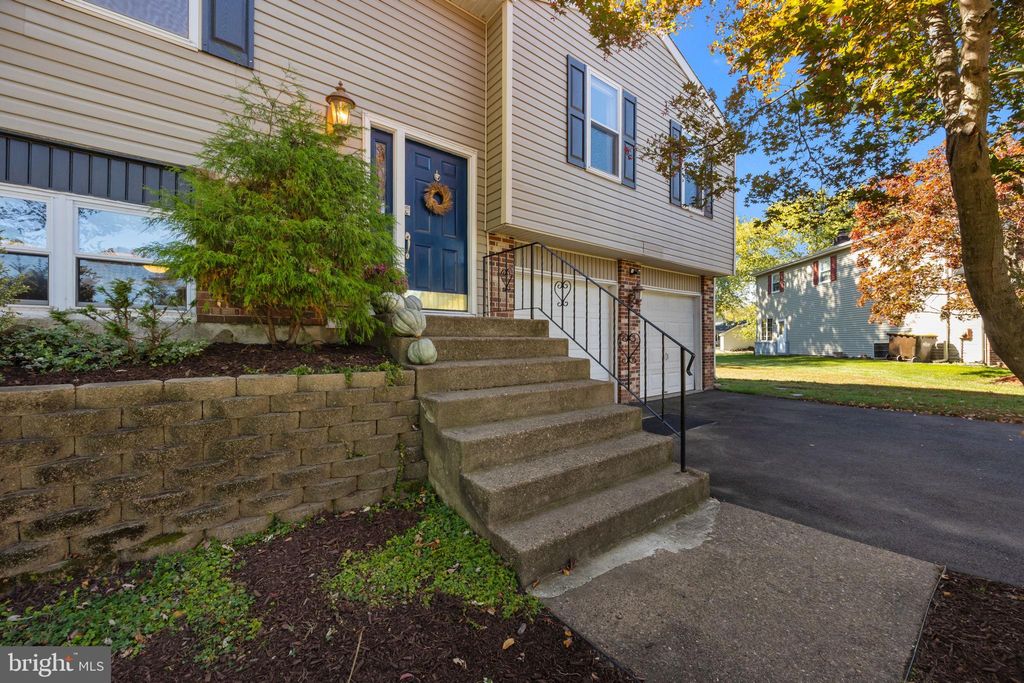 Photo of 80 Hershey Court, NEWTOWN, PA 18940 (MLS # PABU2107888)