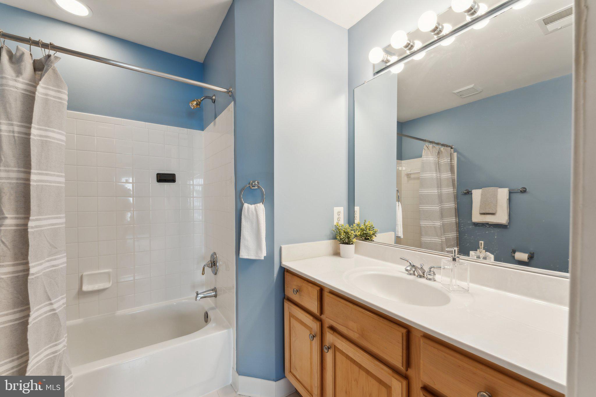 HIGHLAND VIEW - Residential