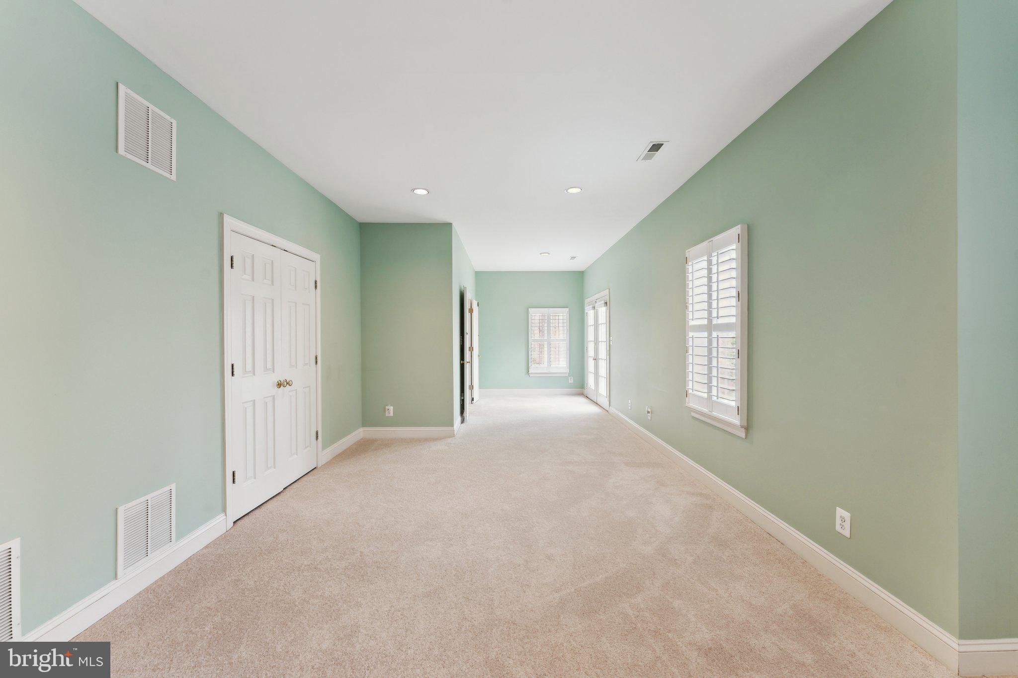 HIGHLAND VIEW - Residential