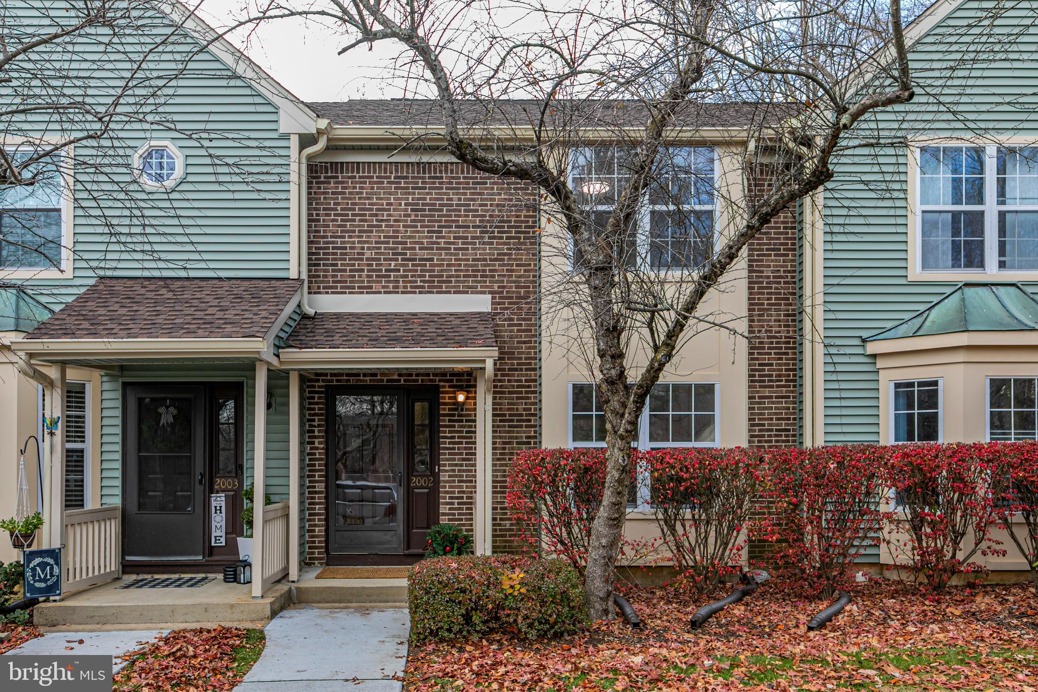 2002 SANDLEWOOD COURT