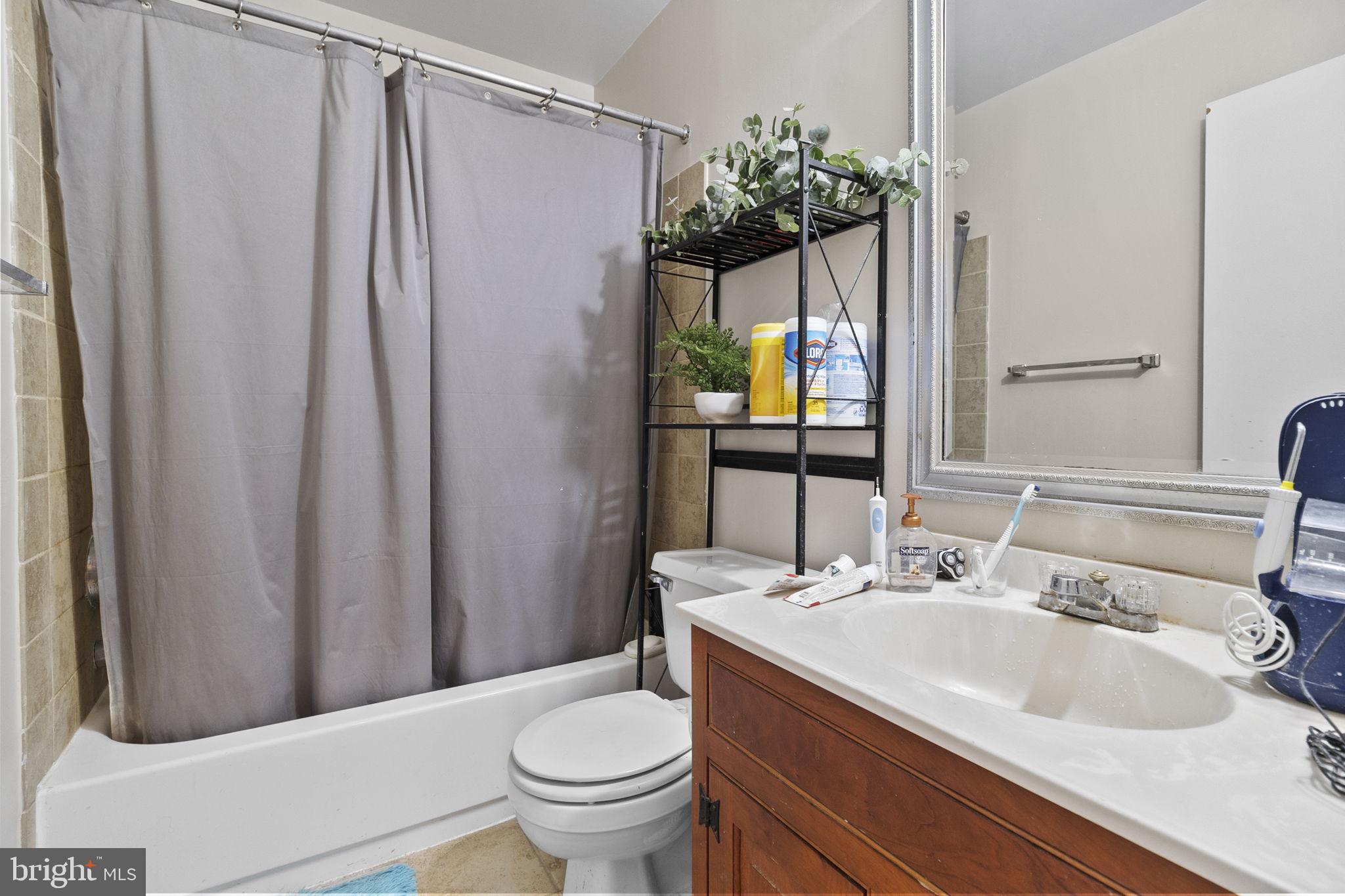 DEVON HILLS CONDO - Residential