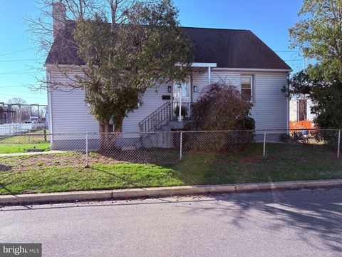 Homes For Sale - 139 Talbot Avenue<br/> HOLMES, PA 19043