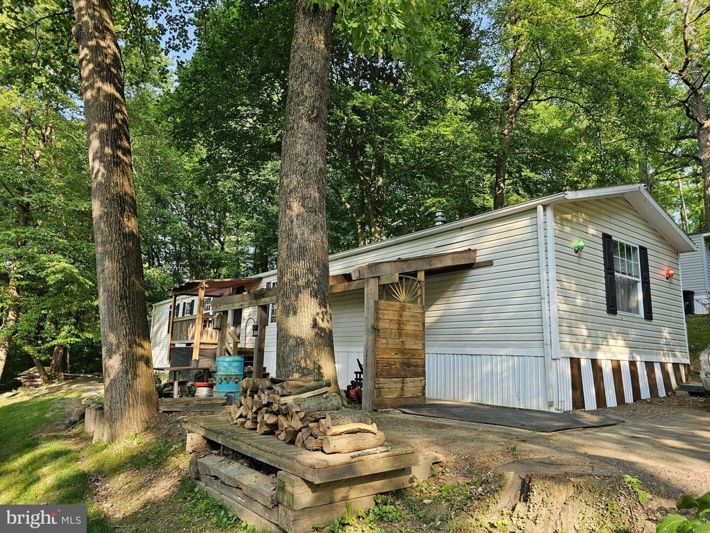 Photo of 506 CEDAR LN, NEW PROVIDENCE, PA 17560 (MLS # PALA2035000)