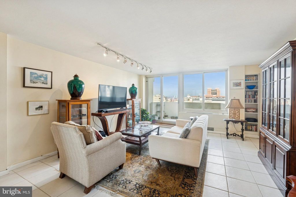 Photo of 604 - 36 S Washington Square #2308, PHILADELPHIA, PA 19106 (MLS # PAPH2565970)