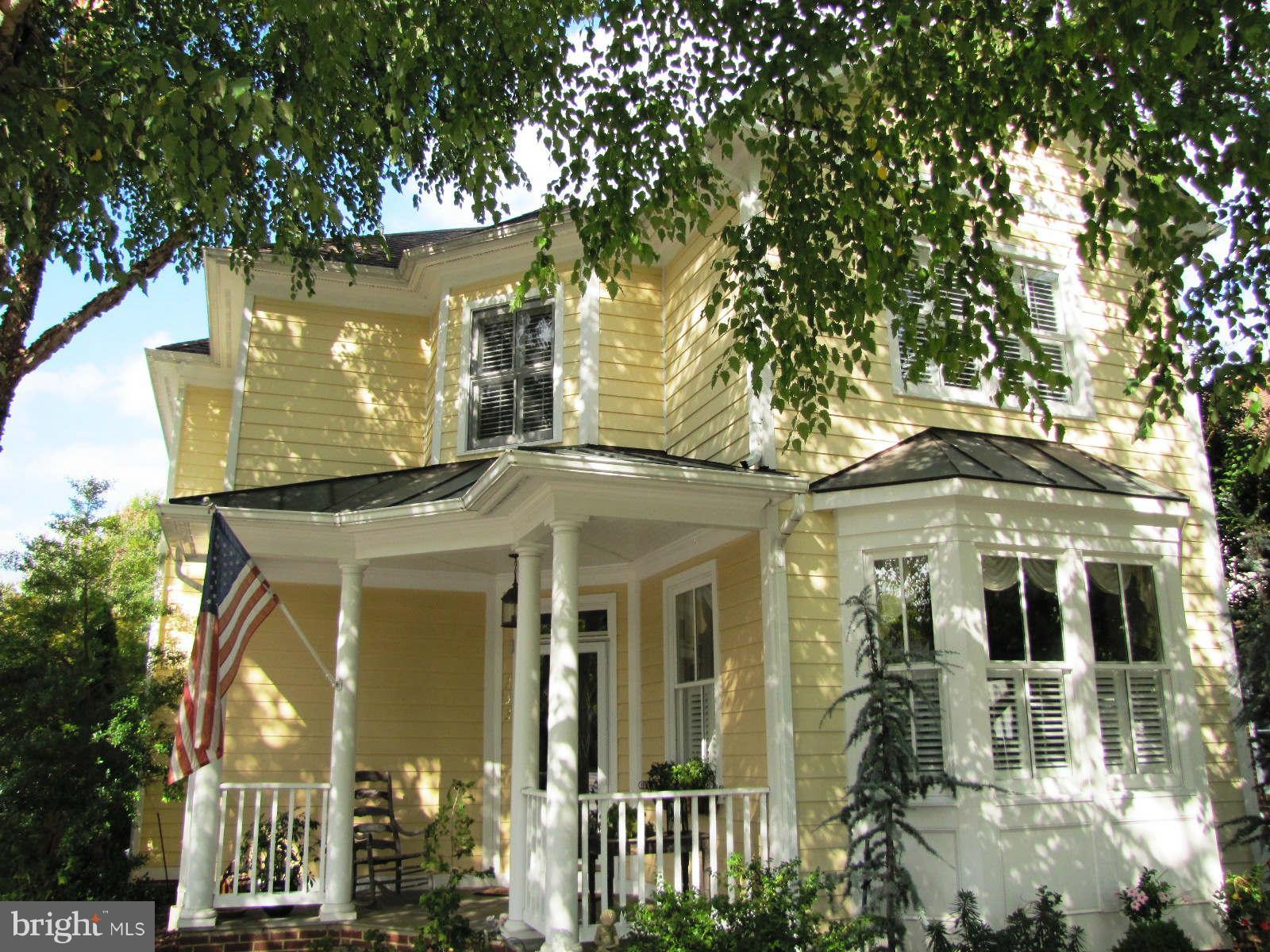 MEMORIAL DRIVE - Residential