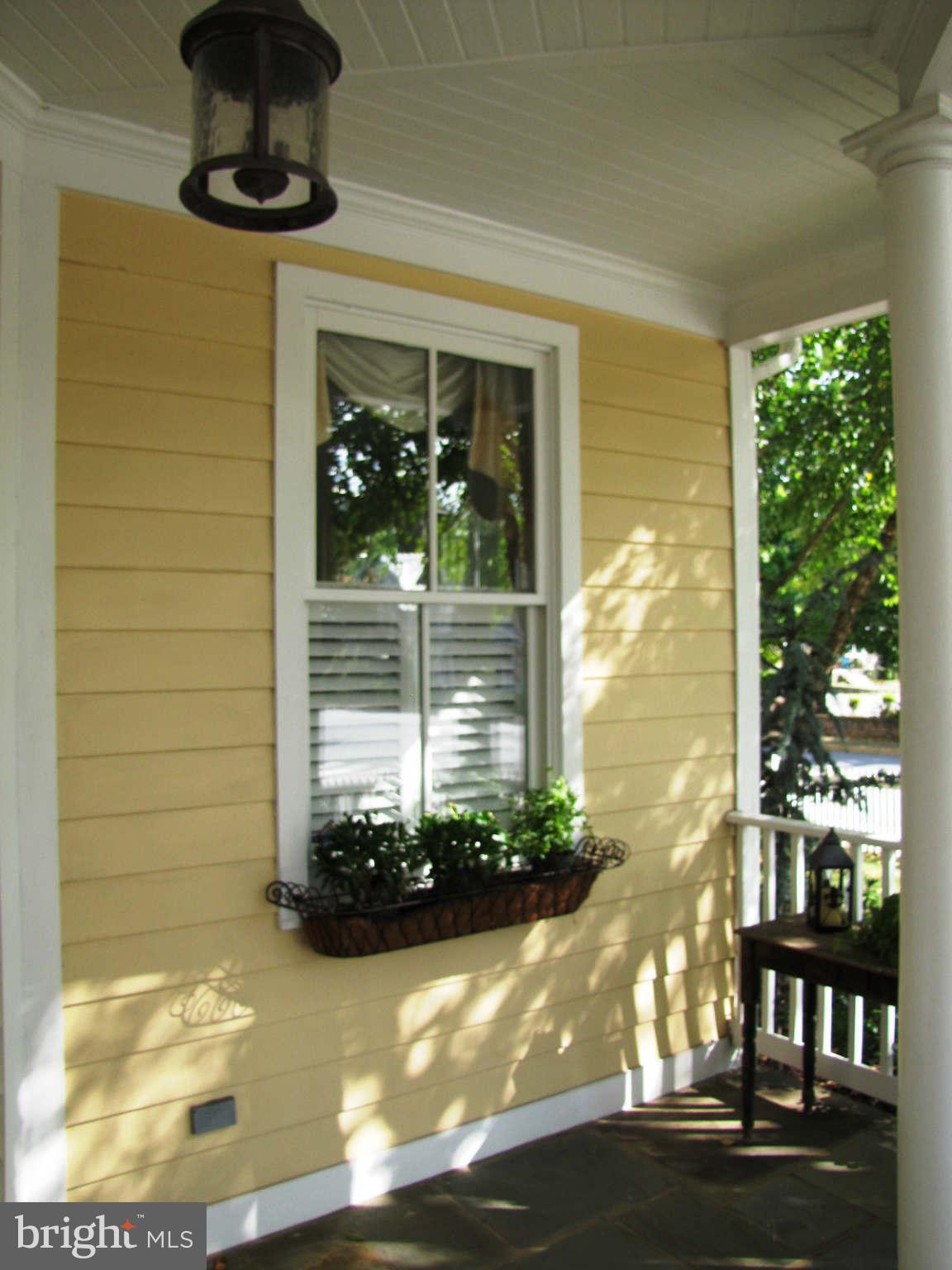 MEMORIAL DRIVE - Residential