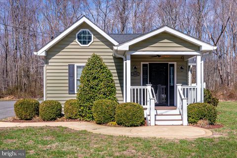 Homes For Sale - 5646 Deale Churchton Road<br/> CHURCHTON, MD 20733