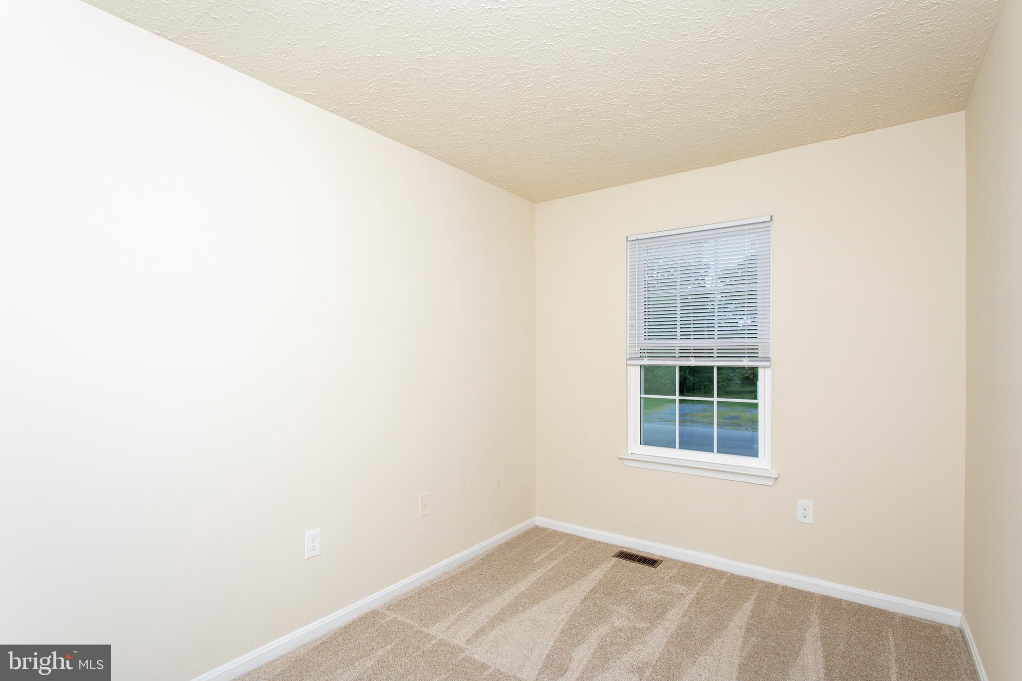 RIVERSIDE RUN IND HEAD - Residential