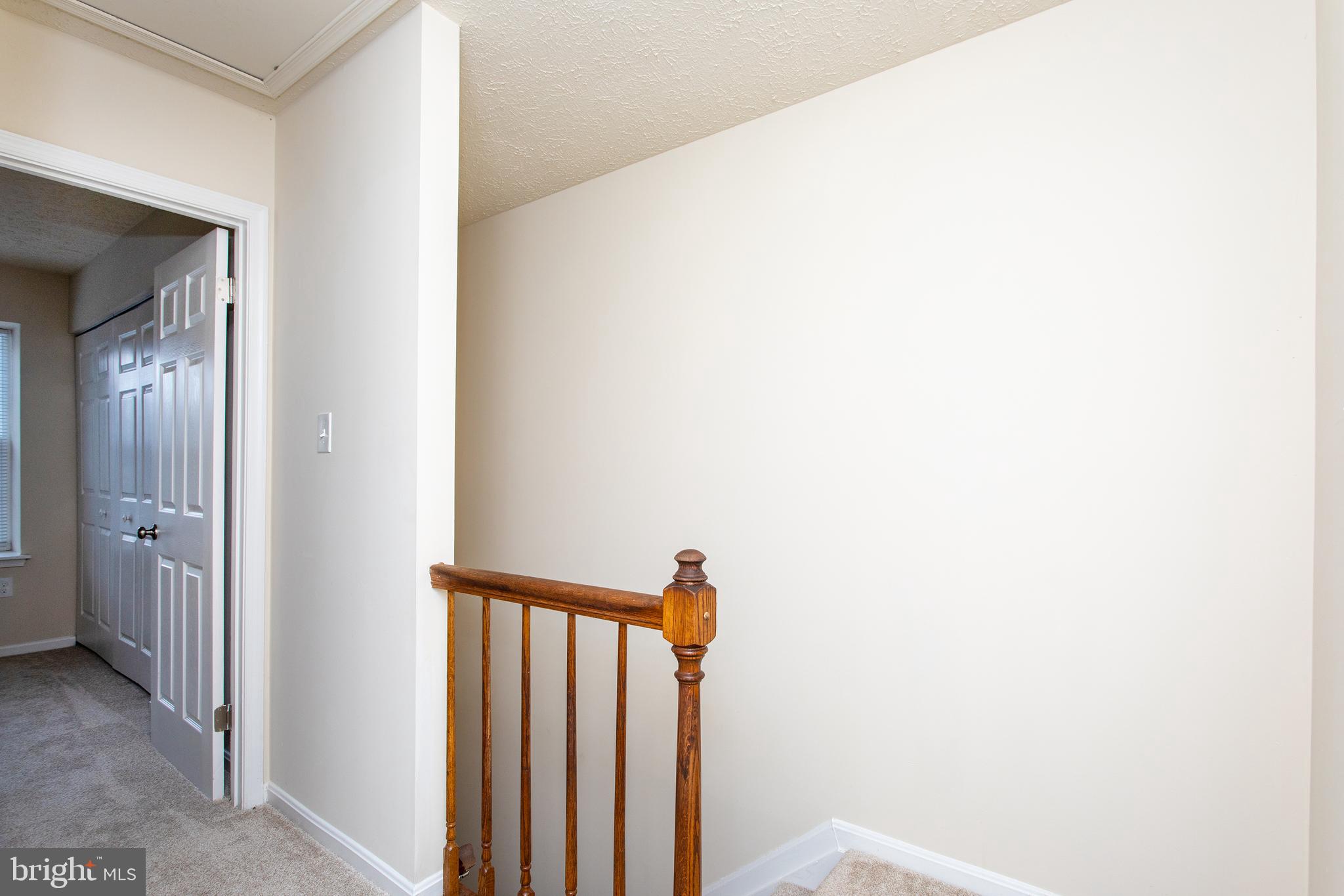 RIVERSIDE RUN IND HEAD - Residential