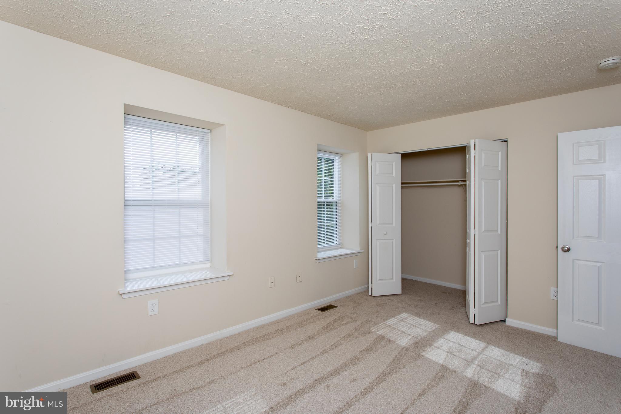 RIVERSIDE RUN IND HEAD - Residential