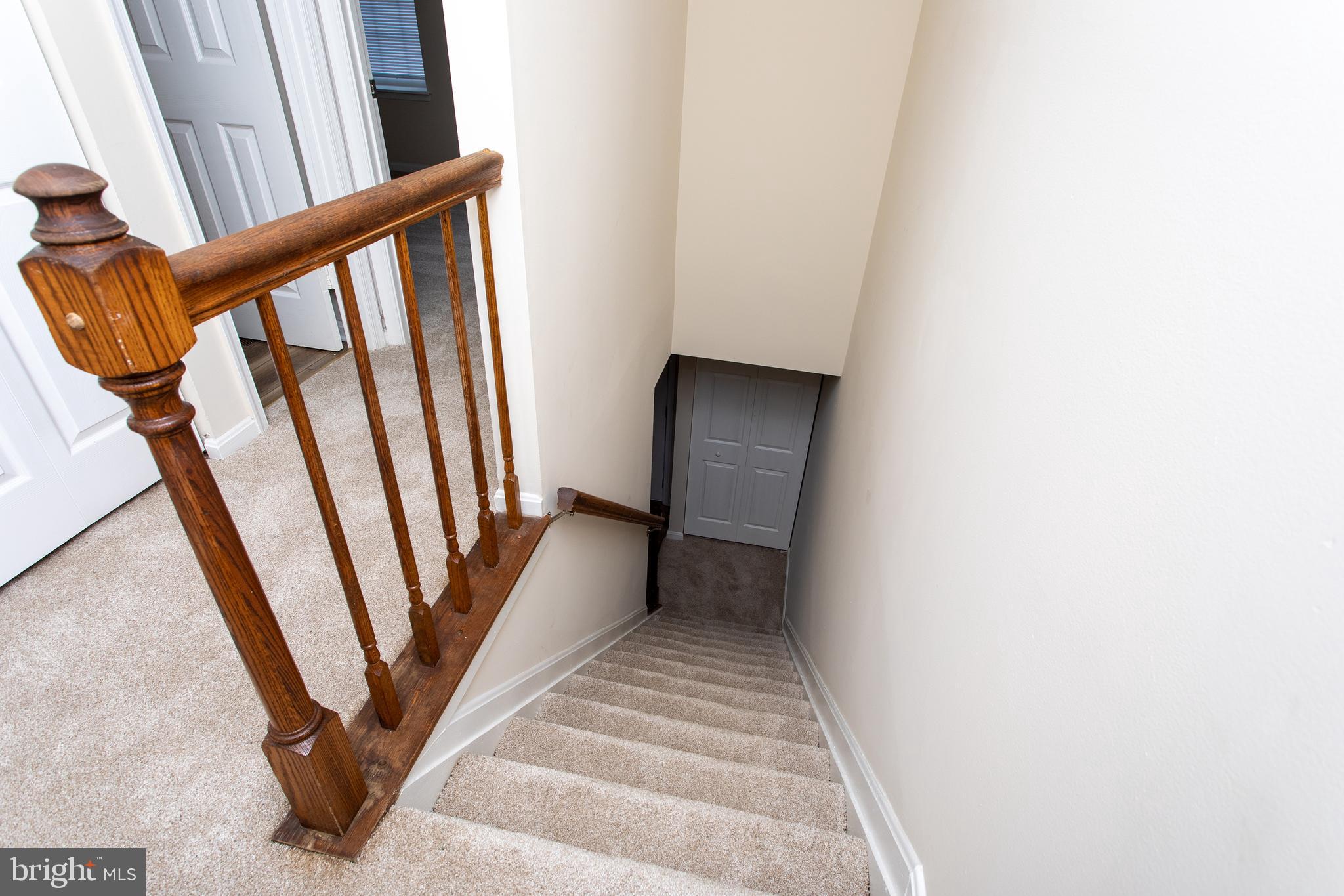 RIVERSIDE RUN IND HEAD - Residential