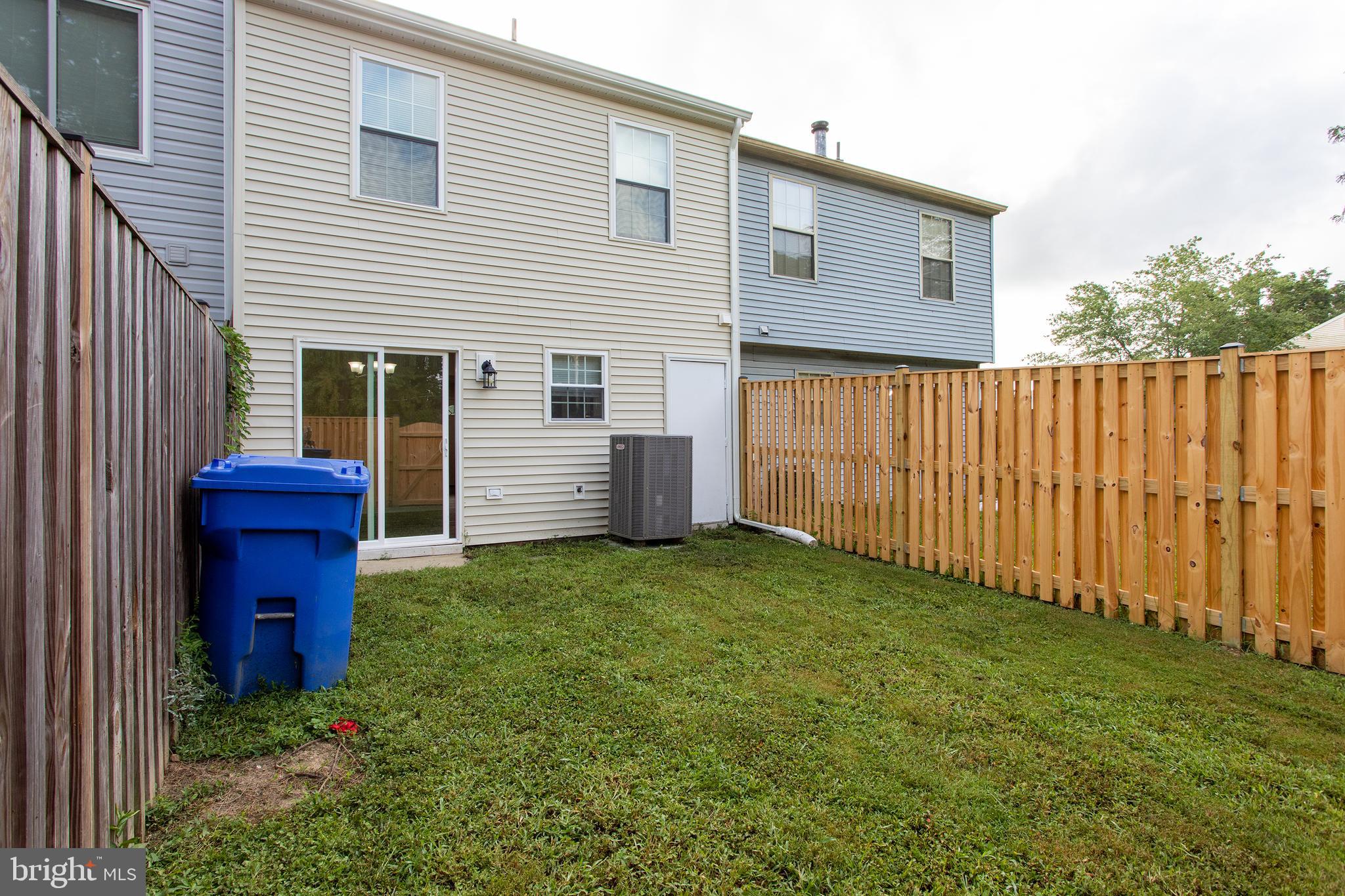 RIVERSIDE RUN IND HEAD - Residential